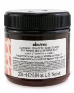 Davines alchemic Кондиционер Блонд "Коралл" creative conditioner for blond and lightened hair Coral - Креативный кондиционер "АЛХИМИК" для осветленных и натуральных блондов 250 мл 